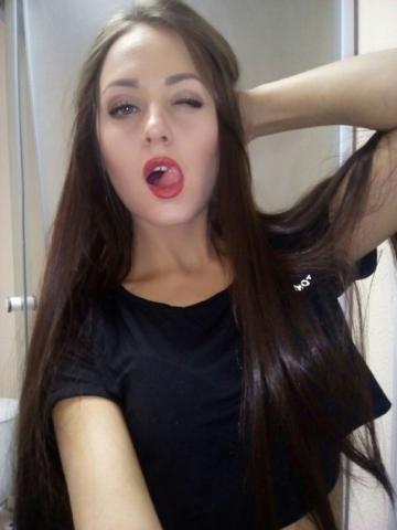 Юна